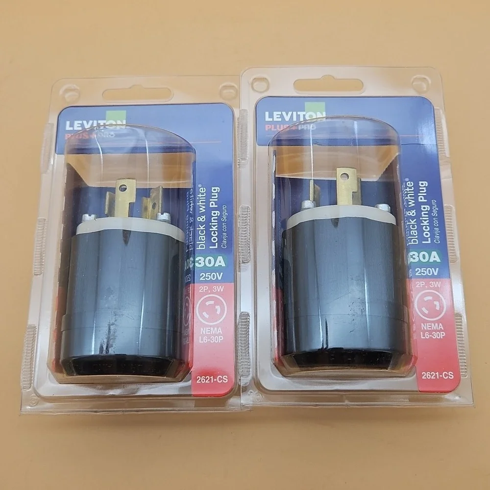 Leviton Black & White Locking Plug L6-30P L630 P 30A 250V rated 2621-CS Lot Of 2